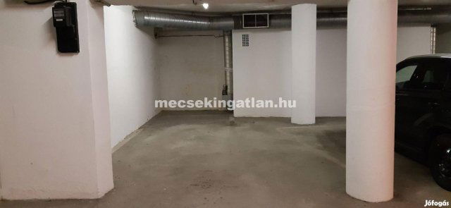 Eladó garázs, Pécsett 4.7 M Ft / költözzbe.hu