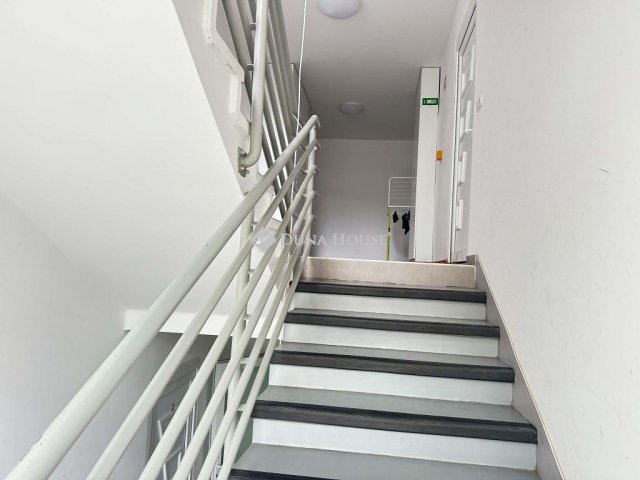 Eladó téglalakás, Kecskeméten 47.5 M Ft, 2 szobás