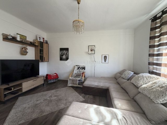 Eladó családi ház, Pilisszentlászlón 98 M Ft, 3 szobás
