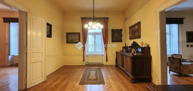 Eladó téglalakás, Budapesten, VII. kerületben 170 M Ft, 4 szobás