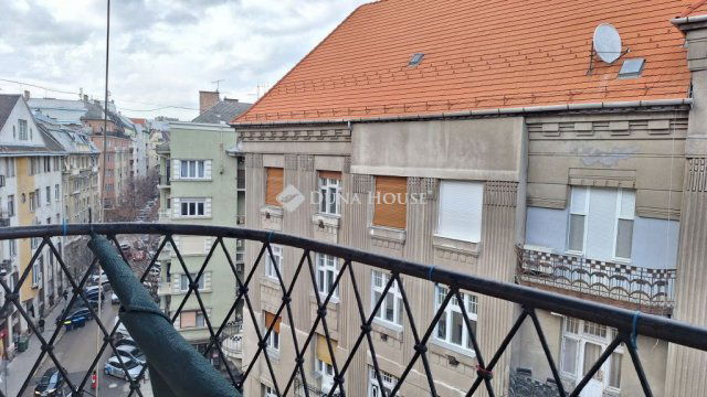 Eladó téglalakás, XI. kerületben, Lágymányosi utcában