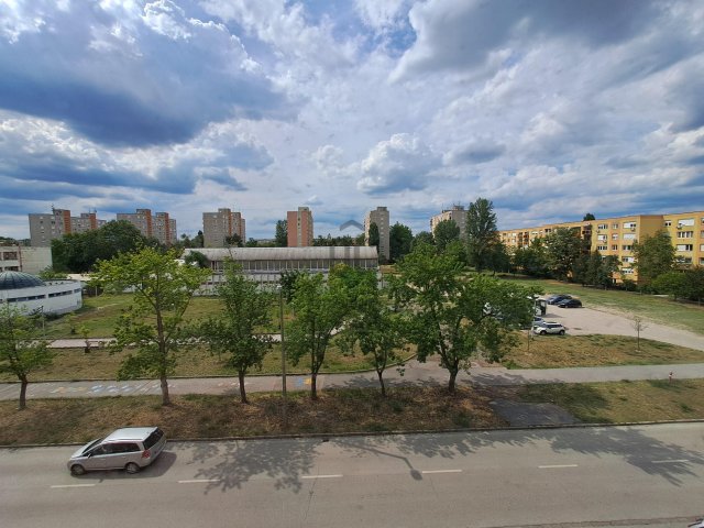 Eladó panellakás, Kecskeméten, Lánchid utcában 44.9 M Ft
