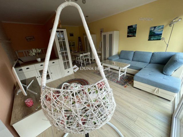 Kiadó téglalakás, albérlet, Budapesten, XII. kerületben