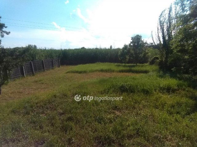 Eladó családi ház, Hajdúszováton 23 M Ft, 2+1 szobás
