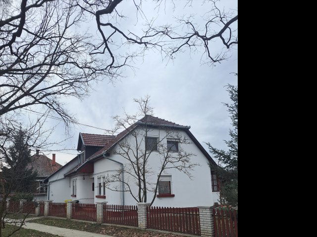 Eladó családi ház, Gyulán 70 M Ft, 4 szobás