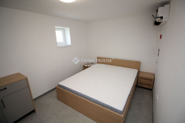 Kiadó téglalakás, albérlet, Kecskeméten 135 E Ft / hó