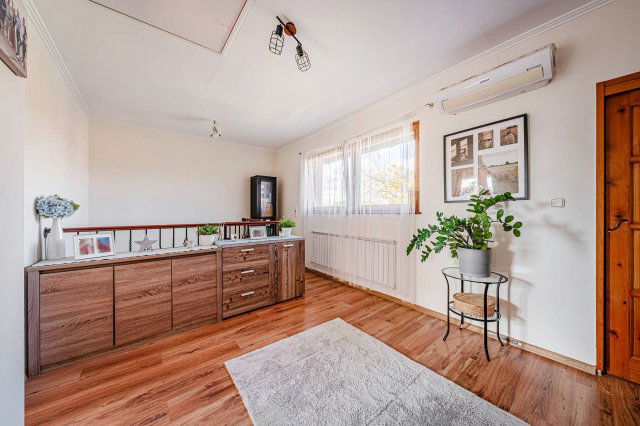 Eladó családi ház, Budapesten, XX. kerületben 144 M Ft, 5 szobás