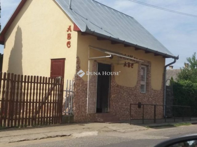 Eladó üzlethelyiség, Máriapócson 9.5 M Ft