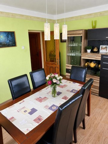 Eladó családi ház, Gödöllőn 119.9 M Ft, 6 szobás