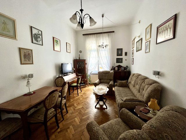 Eladó téglalakás, Budapesten, IX. kerületben, Tűzoltó utcában