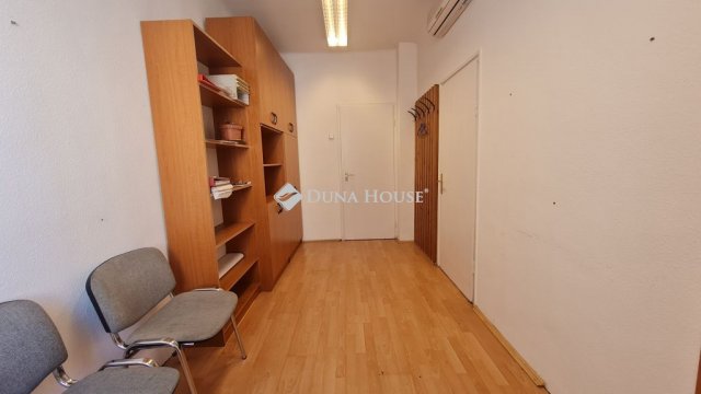 Kiadó iroda, Zalaegerszegen, Alsóerdei úton 21 E Ft / hó