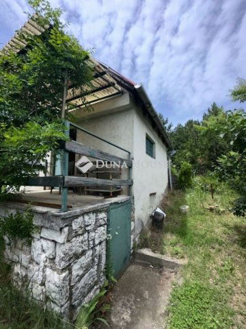 Eladó nyaraló, Várpalotán 14.99 M Ft, 1 szobás