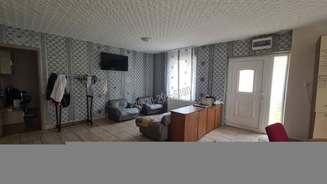 Eladó családi ház, Dunaújvárosban 49.5 M Ft, 3 szobás