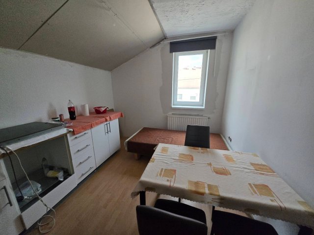 Eladó ikerház, Szigethalmon 82 M Ft, 5 szobás