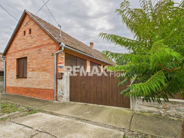 Eladó családi ház, Beremenden 17.6 M Ft, 2 szobás