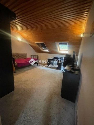 Eladó családi ház, Budapesten, IV. kerületben 129.5 M Ft