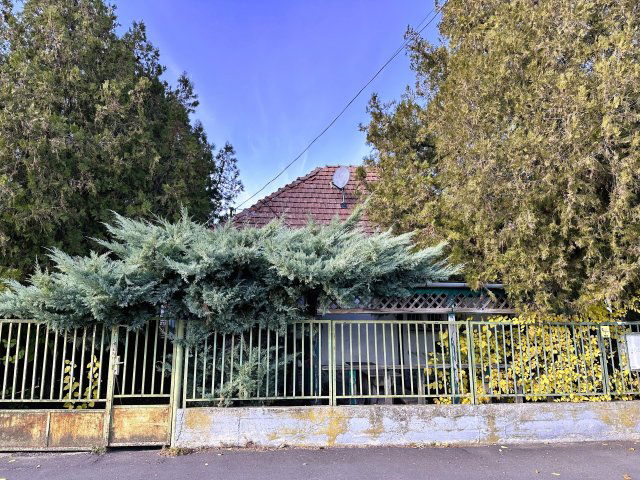 Eladó családi ház, Dobozon 14.9 M Ft, 2 szobás