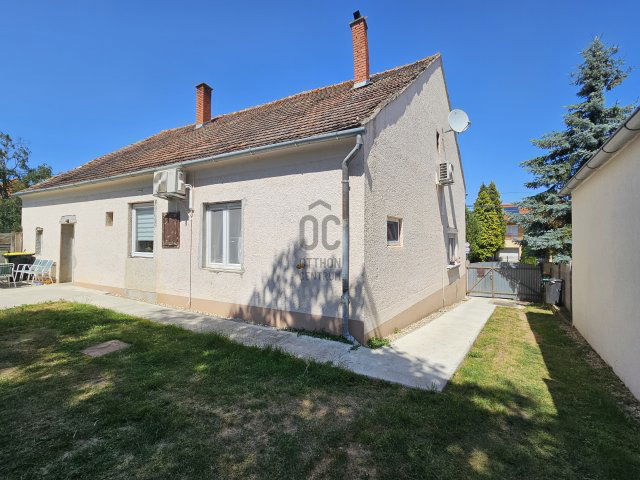 Eladó családi ház, Nárain 78.6 M Ft, 4 szobás