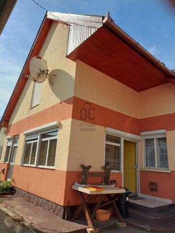 Eladó családi ház, Lengyeltótiban 44.9 M Ft, 2 szobás