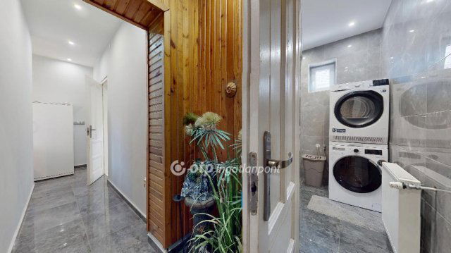 Eladó családi ház, Encsen 62.5 M Ft, 7 szobás