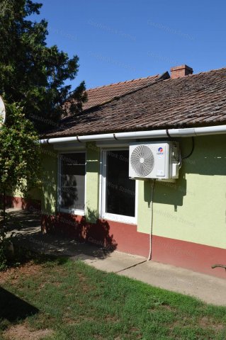 Eladó családi ház, Tiszaroffon 12 M Ft, 2 szobás