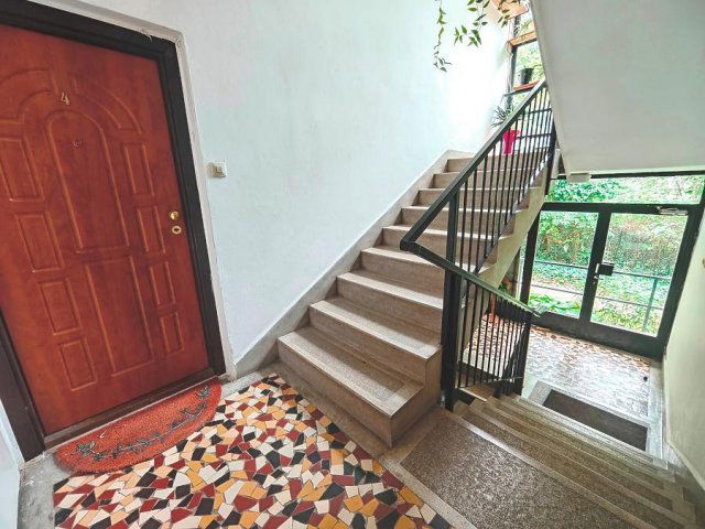 Eladó téglalakás, Budapesten, II. kerületben, Hűvösvölgyi úton