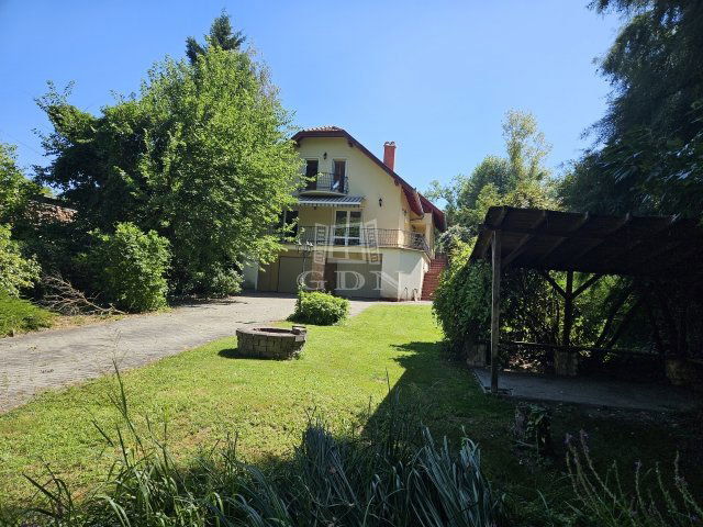 Eladó családi ház, Dunaharasztin 150 M Ft, 5 szobás