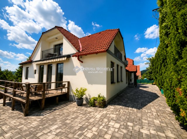 Eladó hotel, Bakonybélben 330 M Ft, 9 szobás
