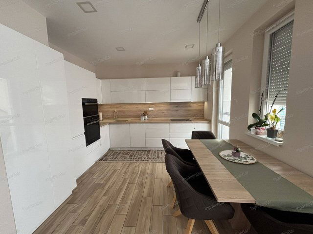 Eladó téglalakás, Nyíregyházán 78.9 M Ft, 1 szobás