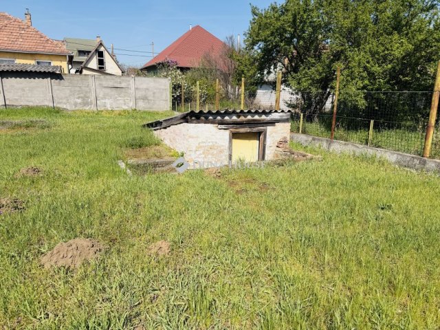 Eladó családi ház, Esztergomban 58 M Ft, 3 szobás