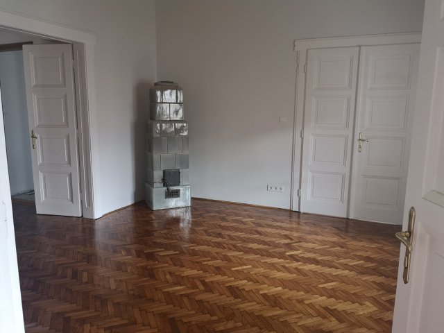 Kiadó téglalakás, albérlet, XI. kerületben, Eszék utcában