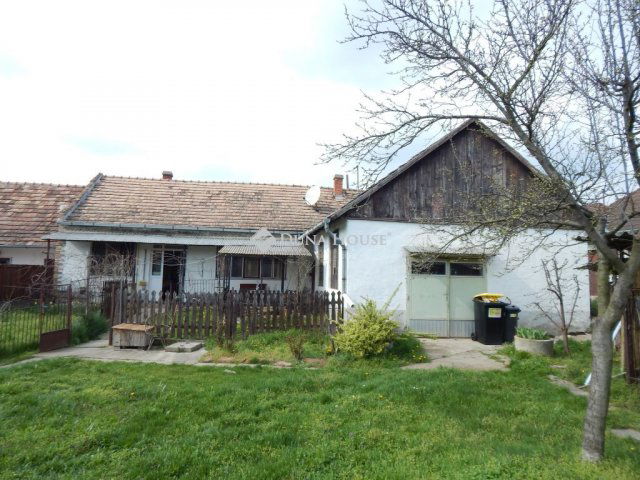 Eladó családi ház, Enyingen 21 M Ft, 3 szobás