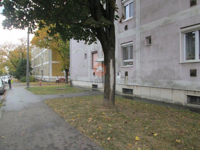 Eladó téglalakás, Pécsett, Hajnóczy úton 50 M Ft, 2 szobás