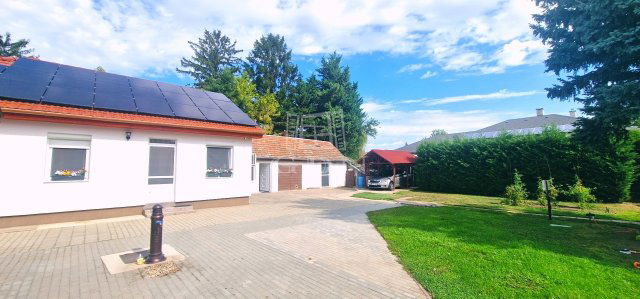 Eladó családi ház, Gárdonyban 93 M Ft, 3+2 szobás