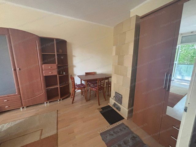 Kiadó téglalakás, albérlet, Tatán 170 E Ft / hó, 1+1 szobás