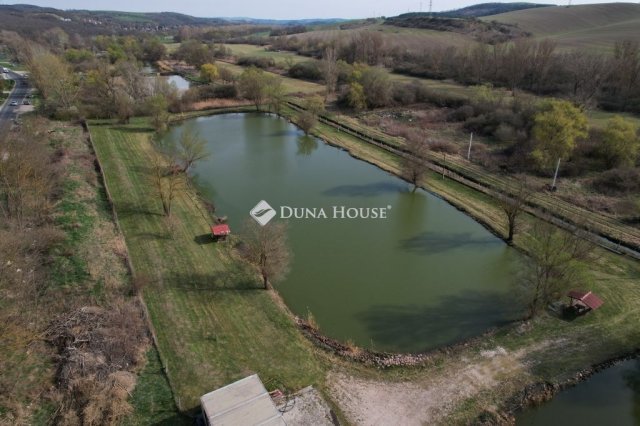 Eladó mezogazdasagi ingatlan, Tokodon 120 M Ft