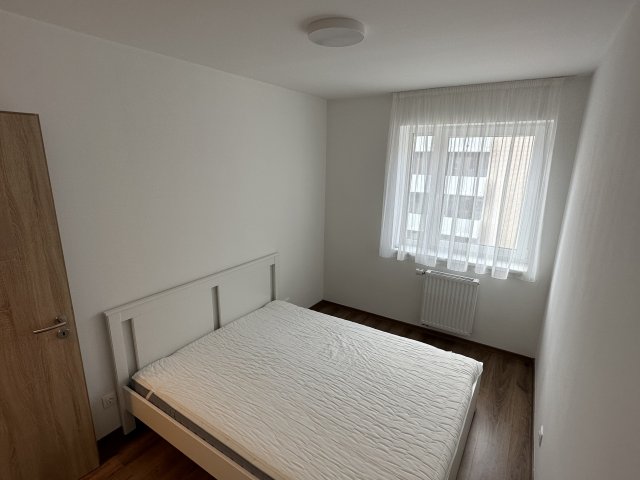 Kiadó téglalakás, albérlet, XIII. kerületben, Apály utcában