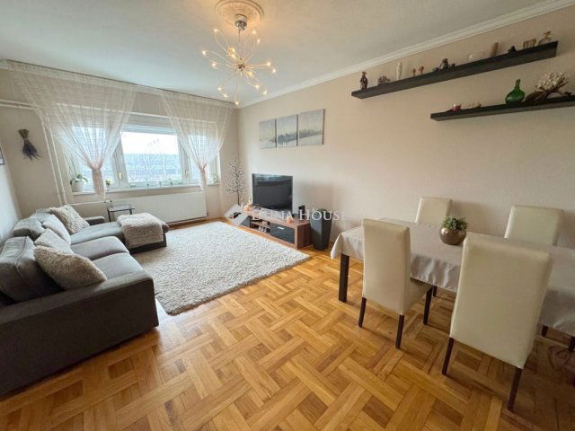 Eladó téglalakás, Nyíregyházán, Sóstói úton 87.5 M Ft