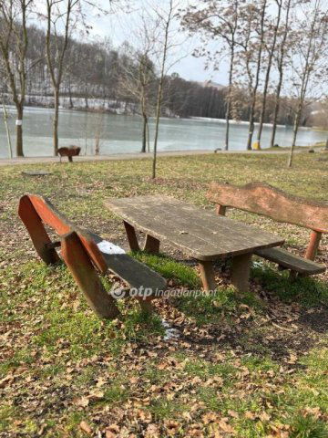 Eladó nyaraló, Komlón 33 M Ft, 1+1 szobás / költözzbe.hu