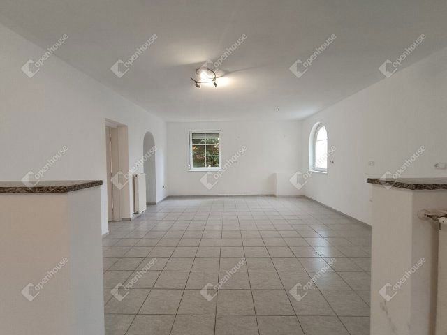 Eladó családi ház, Harkán 130 M Ft, 7 szobás