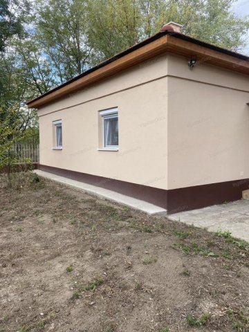 Eladó családi ház, Kunbaracson 33.9 M Ft, 2 szobás