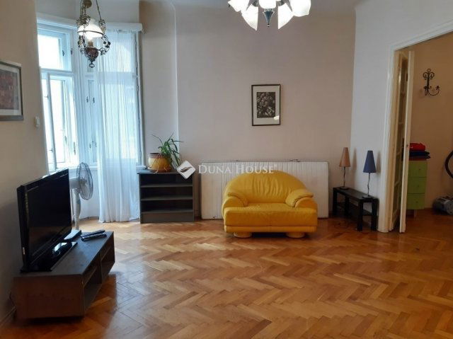 Eladó téglalakás, Budapesten, VII. kerületben 109 M Ft, 2 szobás