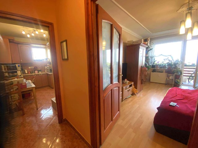 Eladó panellakás, Kecskeméten 42 M Ft, 2 szobás