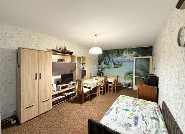 Eladó panellakás, Százhalombattán 63.9 M Ft, 2+1 szobás