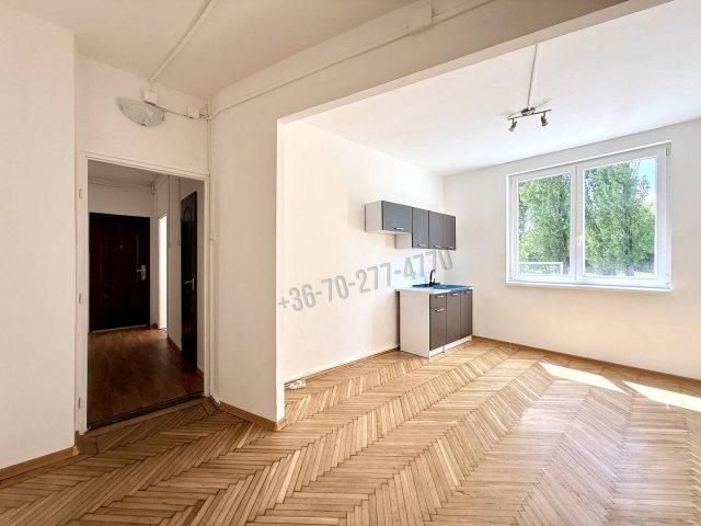 Eladó téglalakás, Tatabányán, Építők útján 41.99 M Ft
