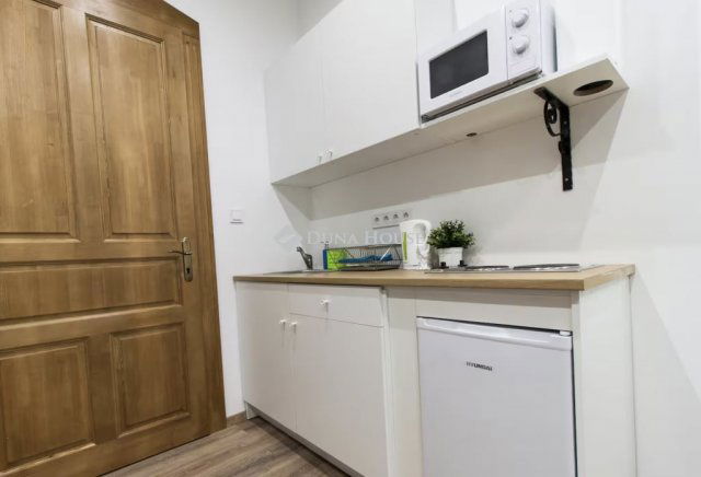 Eladó téglalakás, Budapesten, VIII. kerületben 187.1 M Ft