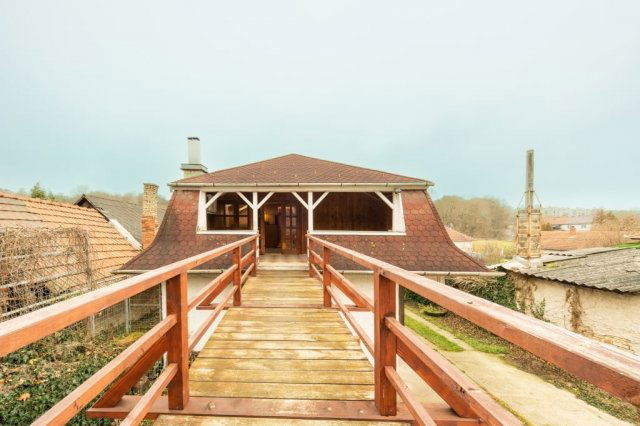 Eladó családi ház, Miskolcon 79.9 M Ft, 7 szobás