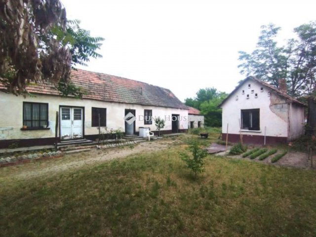 Eladó családi ház, Kaskantyún 4.2 M Ft, 2 szobás