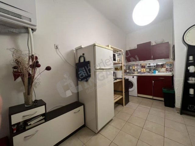 Kiadó téglalakás, albérlet, I. kerületben, Attila úton