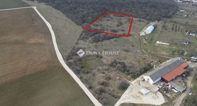 Eladó telek, Veszprémfajszon 29.5 M Ft / költözzbe.hu